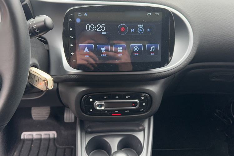 Used smart forfour 2016 1.0L 52 kW Passion Edition
