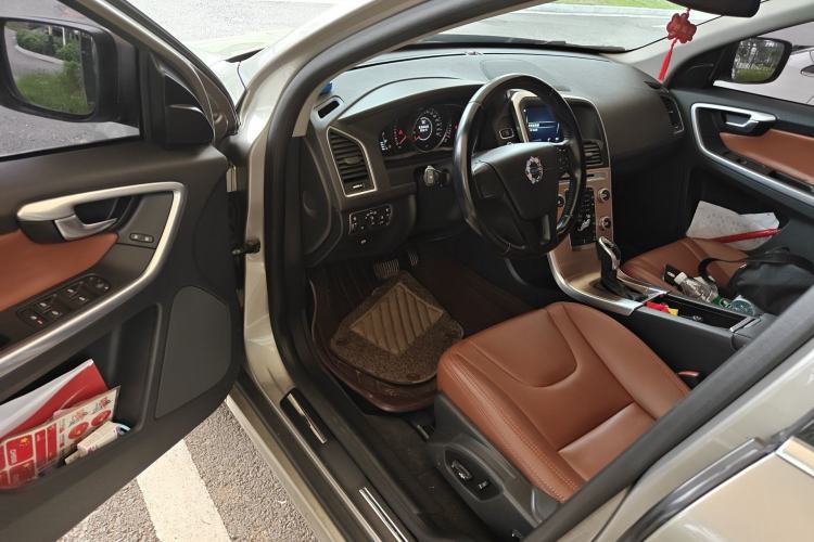 Used Volvo XC60 2015 T5 Smart Edition Driver Seat