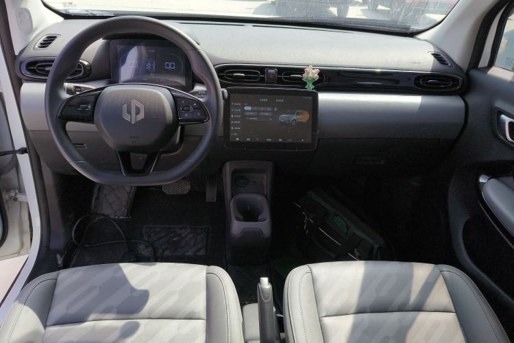 Used Leapmotor T03 2024 200 Lite Edition Center Console