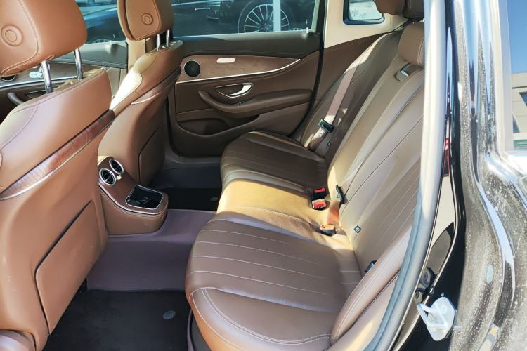 Used Mercedes-Benz E-Class 2023 Updated E 300 L Fashion Edition
