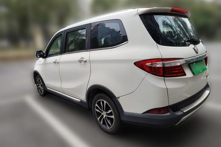 Used Foton Jiatu im8 2017 1.5L ZhiZun Model
