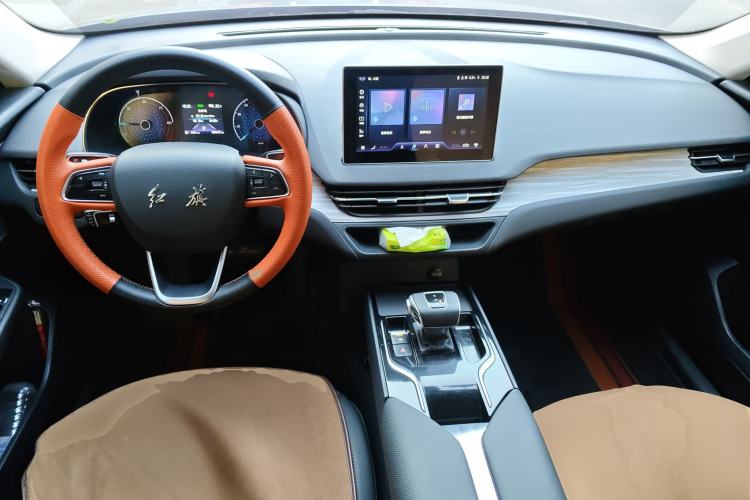 Used Hongqi E-QM5 2024 610 km PLUS Center Console