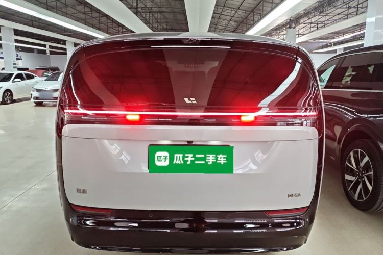 Used Li Auto MEGA 2024 Ultra Model
