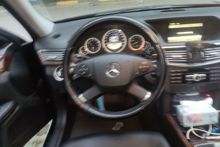 Used Mercedes-Benz E-Class 2012 E 200 L CGI Elegant Model Steering Wheel
