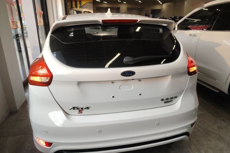 Used Ford Focus 2018 Hatchback Classic EcoBoost 180 Automatic Elite Model
