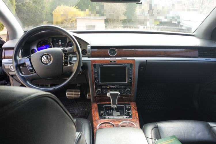 Used Volkswagen Phaeton 2014 3.0L Business Model
