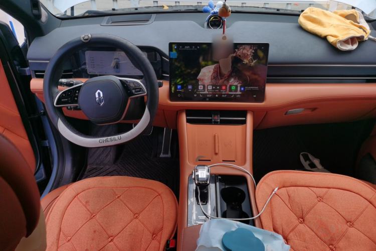 Used Hima AITO M7 2024 1.5T Intelligent Driving 4WD Ultra Version 6 Seats Center Console