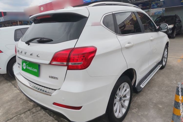Used Haval H2 2017 Red-Label 1.5T Manual Two-Wheel Drive Luxury Model
