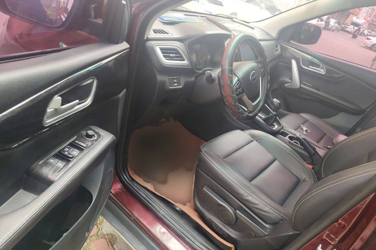 Used SWM X7 2016 1.8L Manual Luxury Edition 7 Seats
