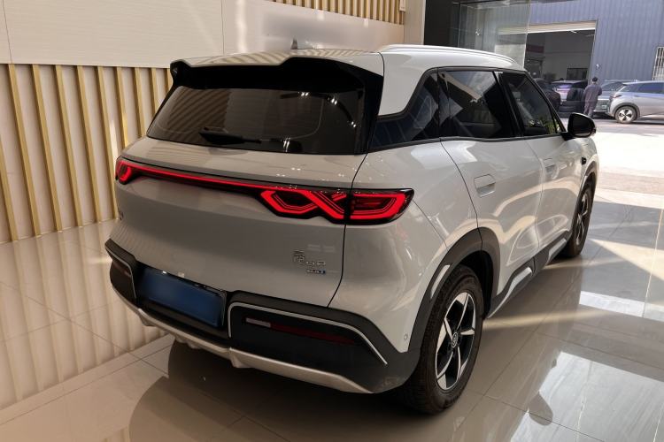 Used BYD Yuan UP 2025 Intelligent Driving Version 401 km Beyond-Range Edition Exterior 6