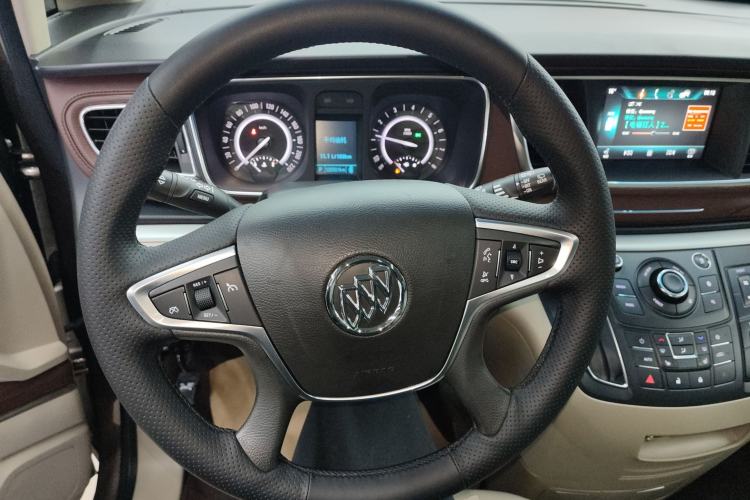 Used Buick GL8 2018 28T Prestige Version China VI Standard Steering Wheel