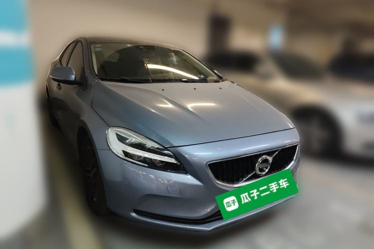 Used Volvo V40 2019 T3 Zhiyi Edition
