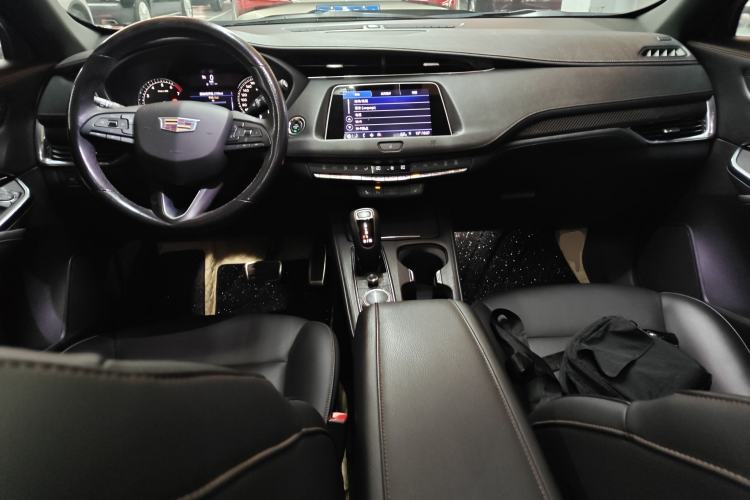 Used Cadillac XT4 2018 28T Two-Wheel Drive Luxury Sport Model
