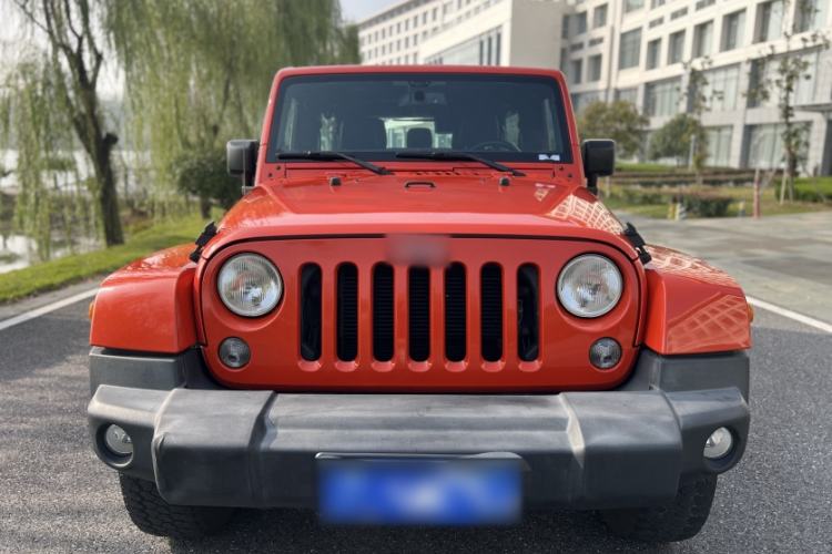 Used Jeep Wrangler 2015 3.0L Sahara Four-Door Edition
