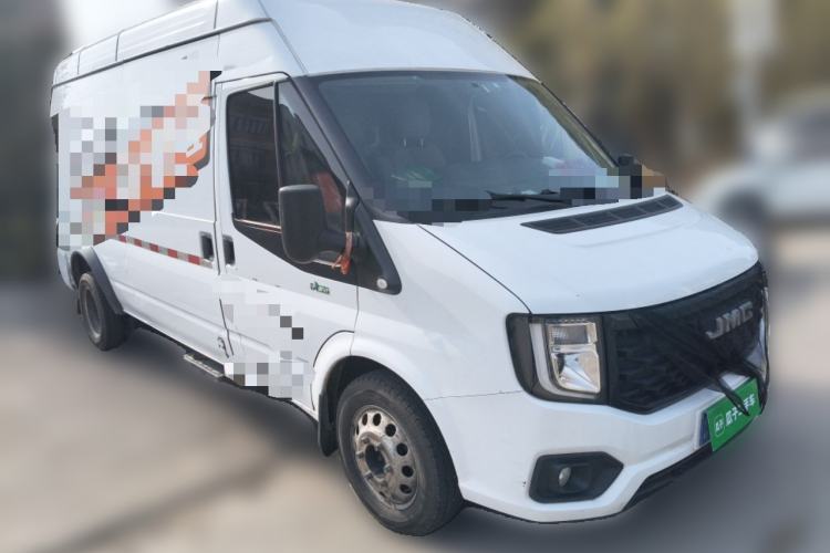 Used JMC Fushun 2023 2.0T Automatic Long-Wheelbase Mid-to-High Roof Commercial Van-Type Transport Vehicle – 2/3 Seats

