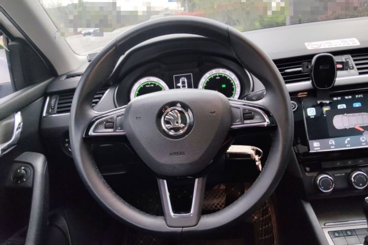 Used Skoda Octavia 2018 TSI230 DSG Luxury Edition Steering Wheel