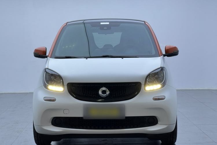 Used smart fortwo 2015 1.0L 52 kW Hardtop Passion Edition
