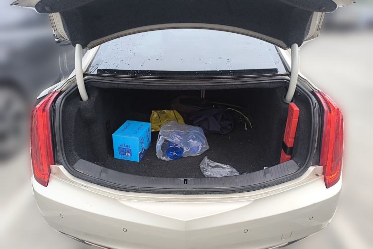 Used Cadillac XTS 2014 28T Comfort Version Trunk