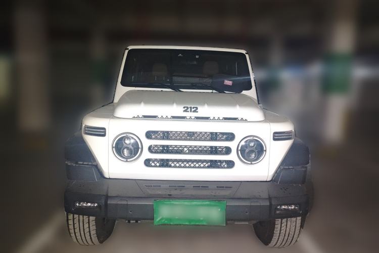 Used 212 T01 2024 2.0T Explorer
