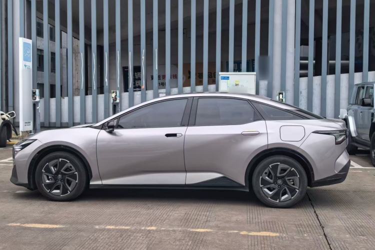 Used Toyota bZ3 2024 517 km Elite PRO