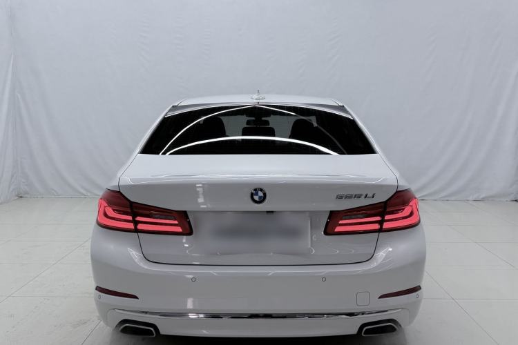 Used BMW 5 Series 2018 525Li Luxury Package
