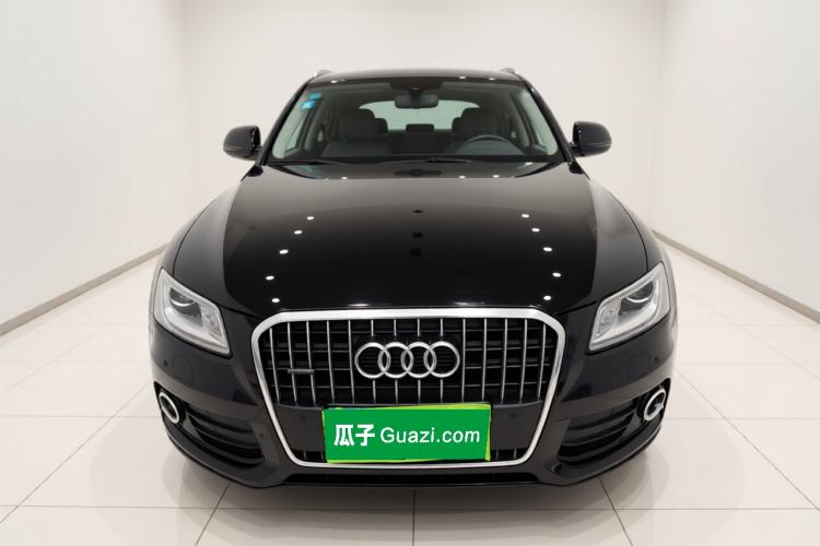 Used Audi Q5 2017 Plus 40 TFSI Technology Model

