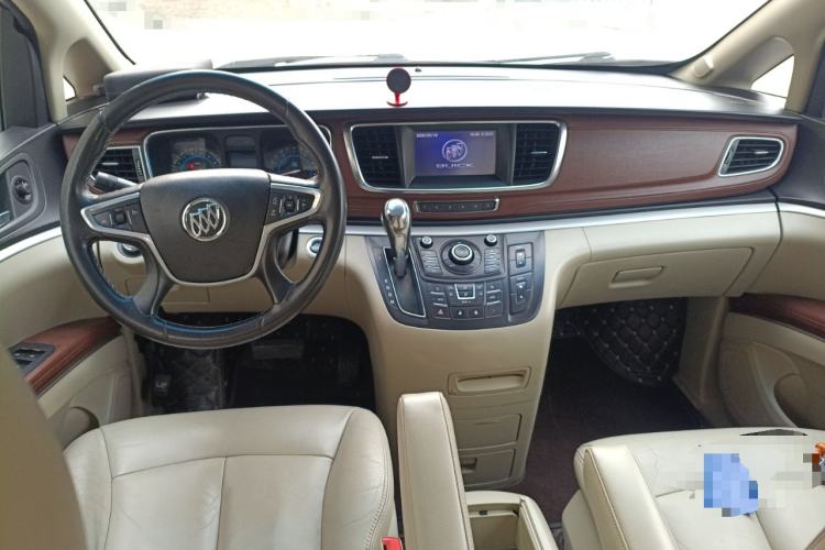 Used Buick GL8 2015 2.4L Luxury Business Premium Edition Center Console