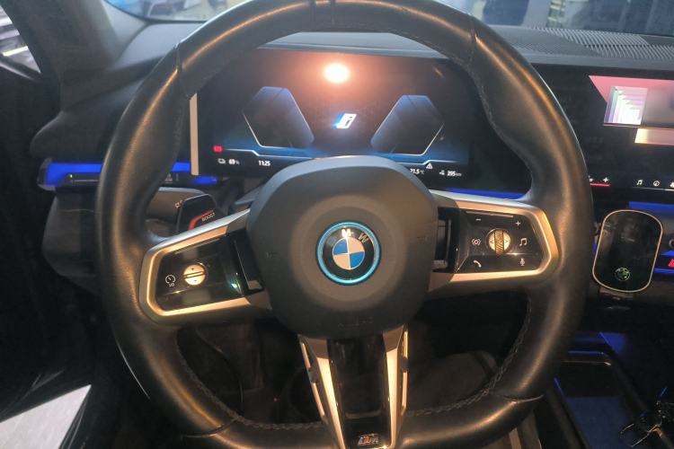 Used BMW i5 2024 eDrive 35L Luxury Model with M Sport Package
