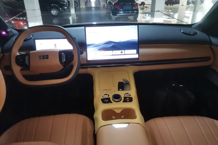 Used Geely Galaxy Xingjian 7 EM-i 2026 Model 135km Smart Navigation Version Center Console