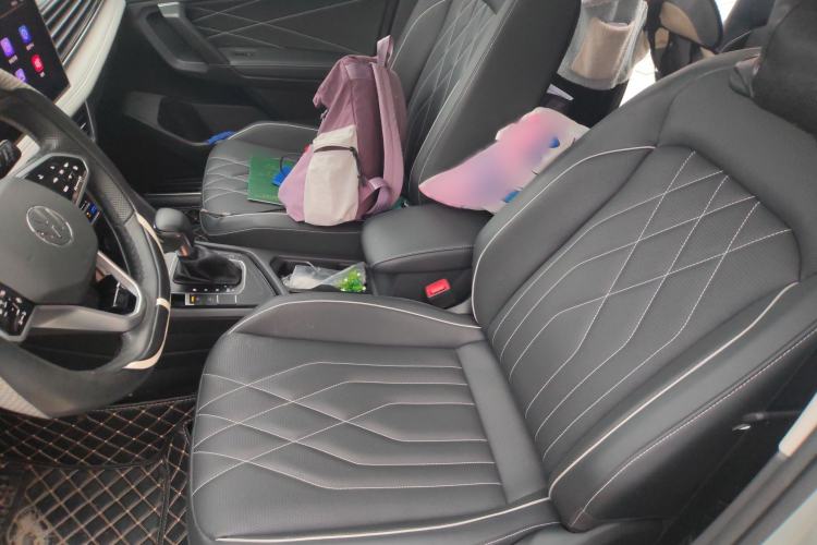 Used Volkswagen Tiguan L 2022 330TSI Automatic Two-Wheel Drive R-Line Enhanced Edition Left Front Seat