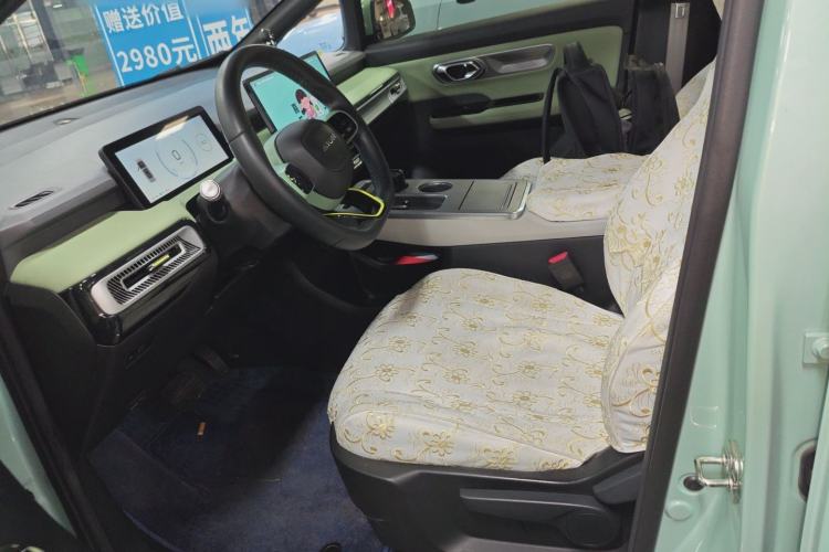 Used AION Y 2023 Younger Left Front Seat