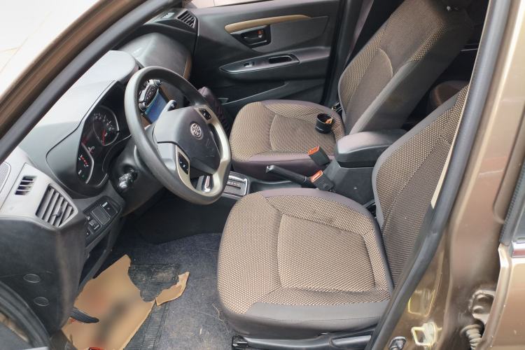 Used FAW Xiali N7 2015 1.3L Automatic Prestige Model