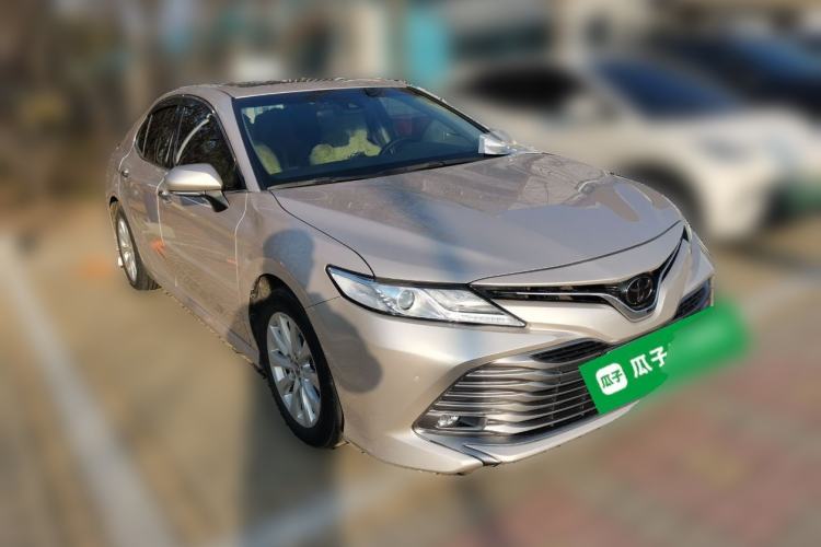 Used Toyota Camry 2018 2.0G Luxury Edition Front Right 45 Deg