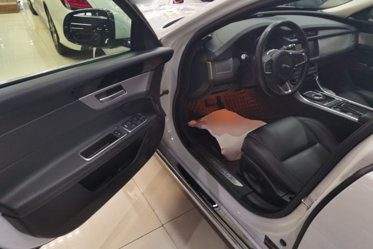 Used Jaguar XFL 2019 XFL 2.0T 200PS Two-Wheel-Drive Luxury Edition Driver Seat