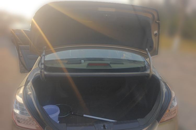 Used Geely Auto Classic Emgrand 2013 Sedan 1.5L Manual Entry-Level Model