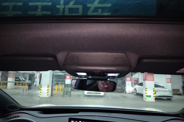 Used Volkswagen ID.UNYX 2024 Ultra Long-Range Version Headliner