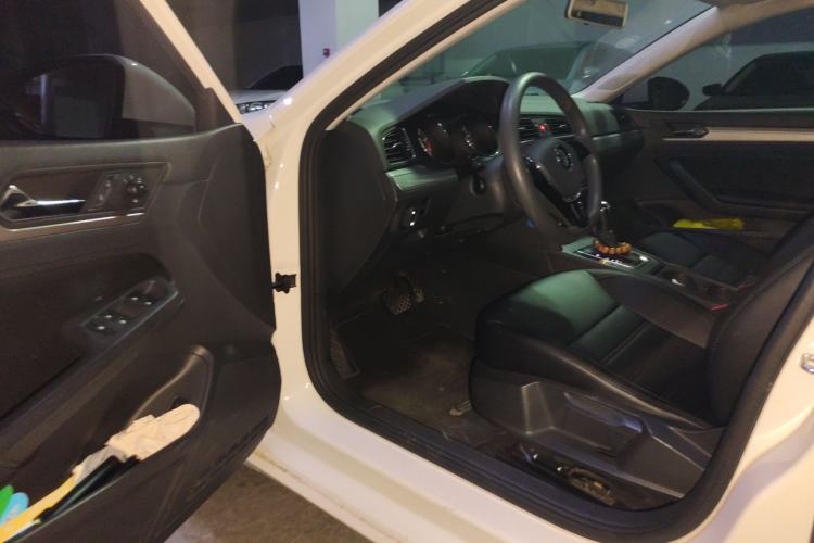 Used Volkswagen Lamando 2015 230TSI DSG Fashion Edition Driver Seat