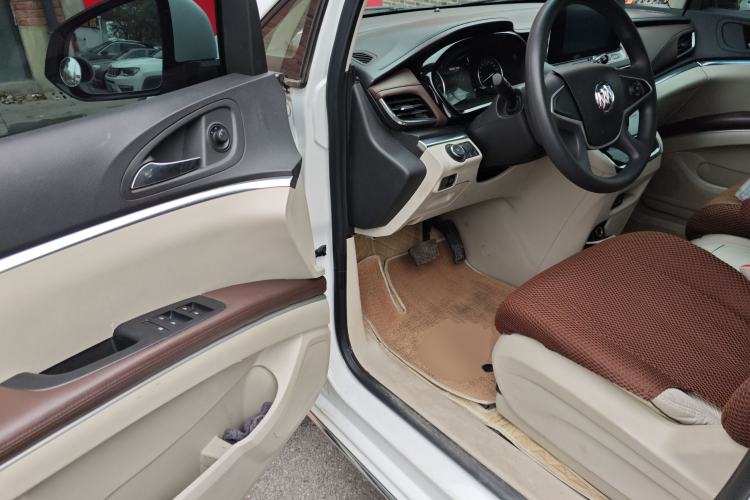 Used Buick GL8 2022 Land Cruiser Executive Class 652T Comfort Model Driver Seat