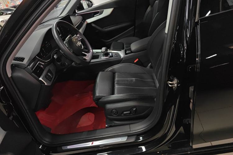 Used Audi A4L 2022 40 TFSI Luxury Dynamic Model