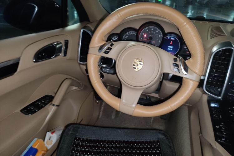 Used Porsche Cayenne 
