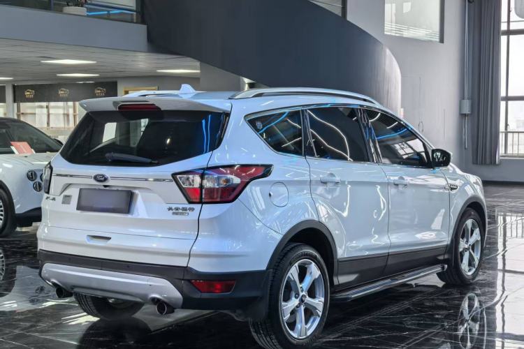 Used Ford Kuga 2017 EcoBoost 180 Two-Wheel-Drive Tiger Leap Model
