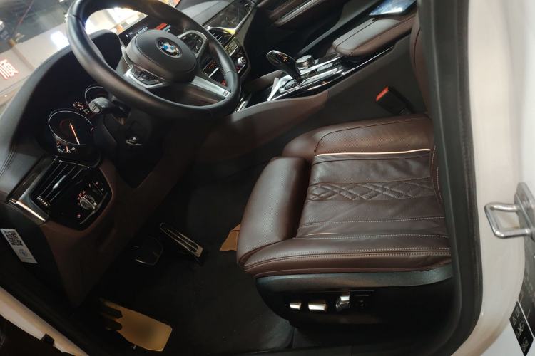 Used BMW 6 Series GT 2018 640i xDrive M Sport Package Left Front Seat