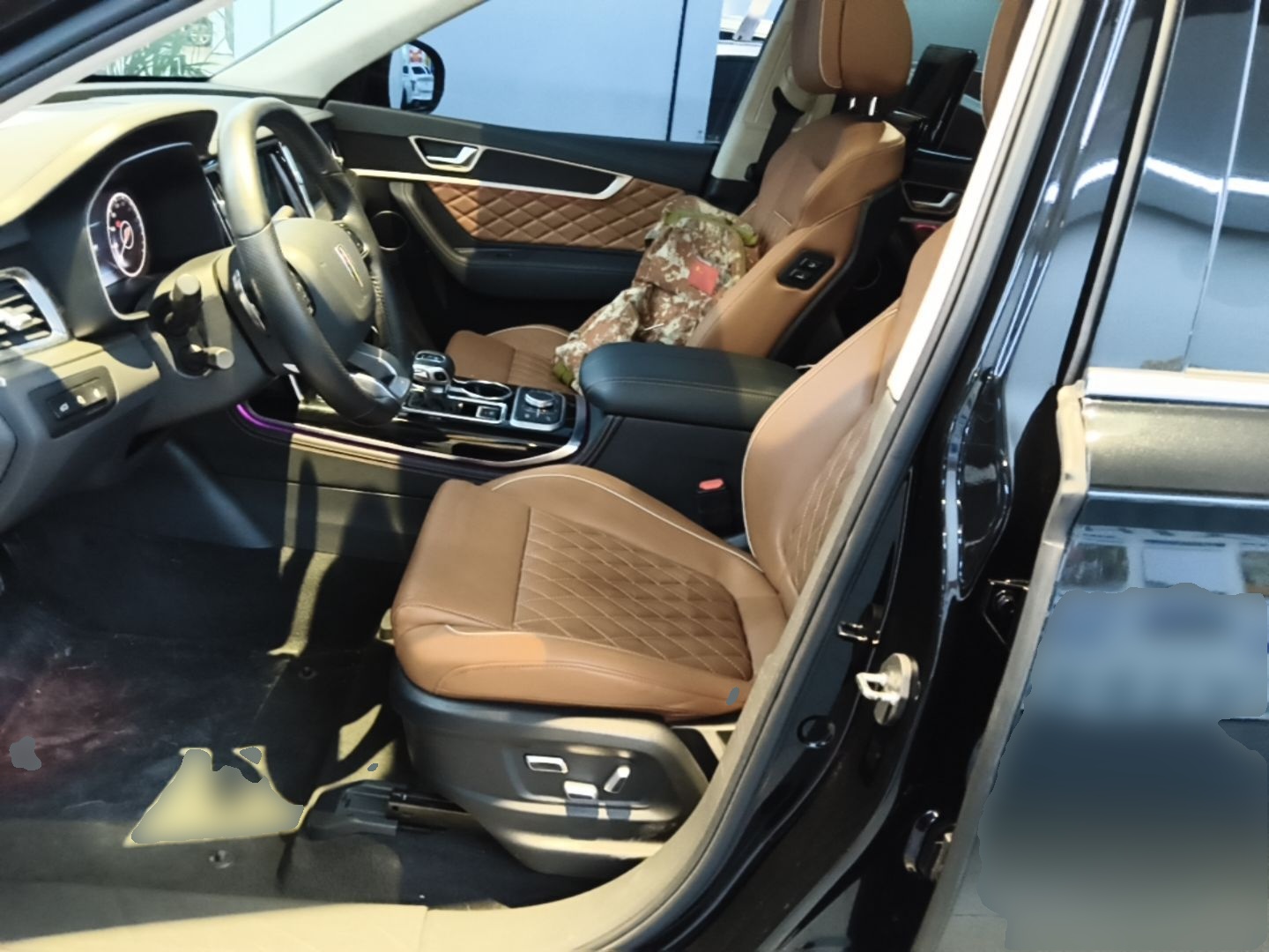 Hongqi HS7 2022 3.0T Automatic All-Wheel Drive Smart Connect Flagship Edition Five Seats — снимка 17