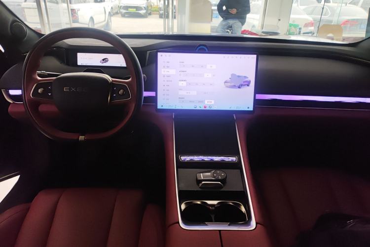 Used EXEED Star Era ES 2025 Extended-Range Max Urban Assisted Driving Center Console