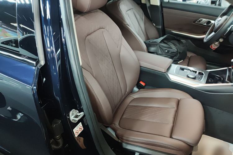 Used BMW 3 Series 2023 325Li M Sport Night Edition Package Right Front Seat