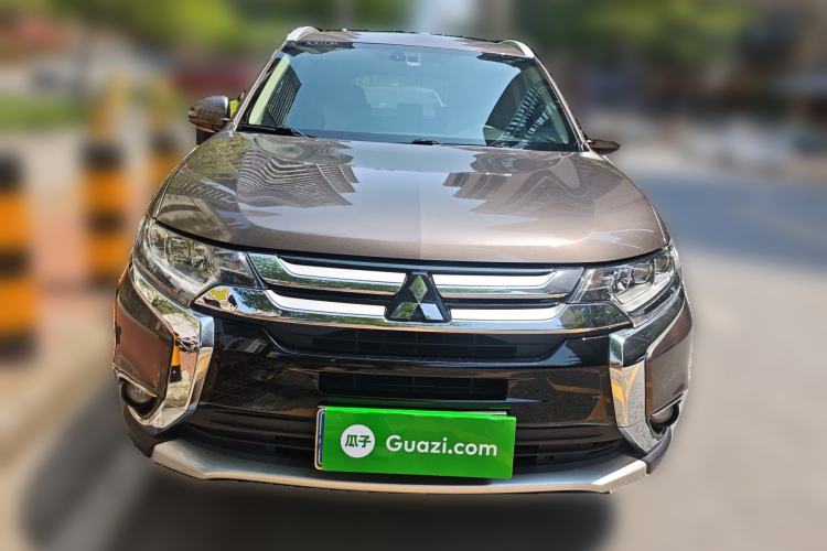 Used Mitsubishi Outlander 2018 2.4L 4x4 Elite Edition 5 Seats
