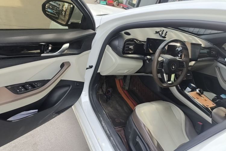 Used BYD Qin PLUS 2024 HONOR Edition DM-i 55KM Leading Model
