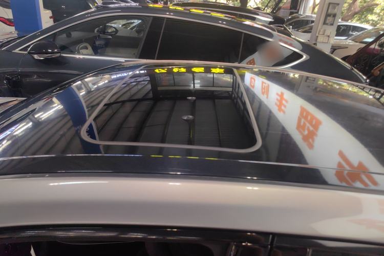 Used Toyota Avalon 2019 Dual-Engine 2.5L Luxury Edition China VI Standard