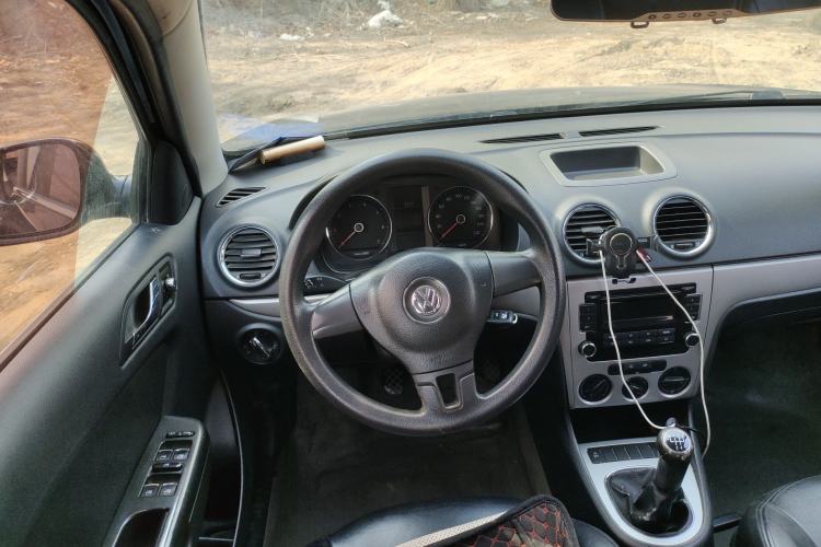 Used Volkswagen Lavida 2011 1.6L Manual - Premium Edition Steering Wheel
