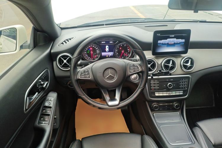 Used Mercedes-Benz CLA 2017 Facelifted CLA 200 Stylish Edition Steering Wheel